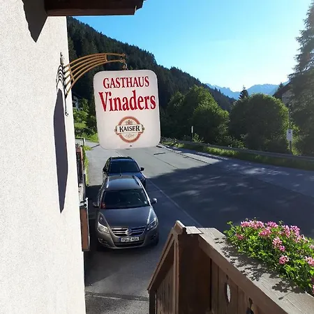 Värdshus Vinaders *